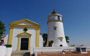 聖母雪地殿聖堂 聖母雪地殿聖堂