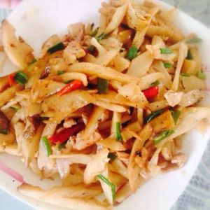 雞肉炒藕絲 雞肉炒藕絲