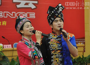 “三月三”歌圩 “三月三”歌圩