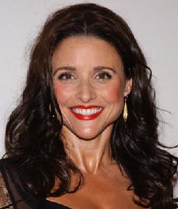 朱莉婭&middot;路易斯&middot;德利法斯