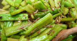 香魚炒苦瓜 香魚炒苦瓜