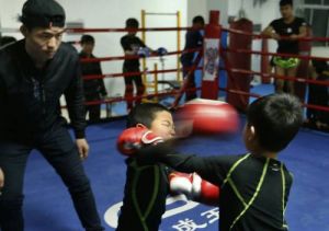 崑崙決戰狼搏擊俱樂部 崑崙決戰狼搏擊俱樂部