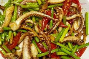 青苗蒜炒魷魚須