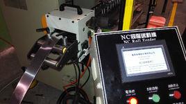 NC伺服送料機 NC伺服送料機