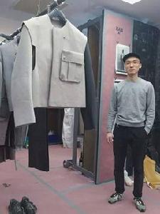 畢然[服裝設計師]