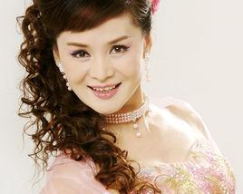 張華敏[二炮歌舞團國家一級演員]