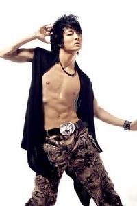 洪一平[通俗歌手]