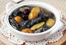 栗子燉烏雞 栗子燉烏雞