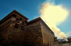 新建佛學院外觀