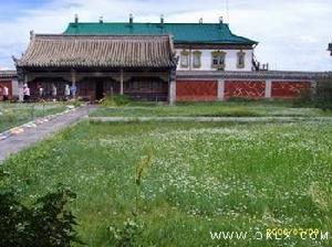 藏俄合璧的宮殿