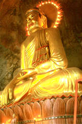 霹靂洞佛像