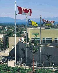 馬拉斯比納大學附屬中學 馬拉斯比納大學附屬中學