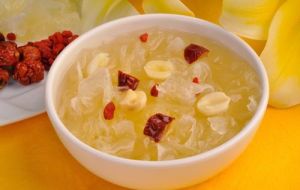 雪耳蓮子百合羹 雪耳蓮子百合羹