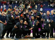 美國隊獲得男籃金牌