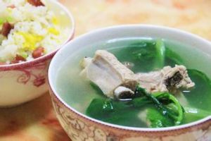 娃娃菜大骨湯 娃娃菜大骨湯