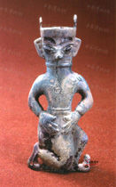 商晚期跪坐人像 商晚期跪坐人像