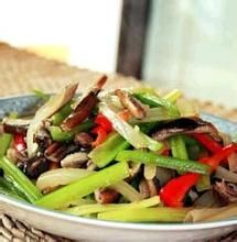 芹菜翠衣炒鱔肉 芹菜翠衣炒鱔肉