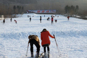鄒城嶧山風景區滑雪場 鄒城嶧山風景區滑雪場