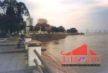 科連特斯[阿根廷東北部港市，科連特斯省首府]