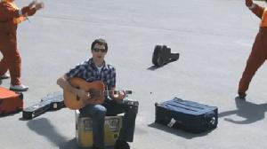 美聯航弄壞吉他 美聯航弄壞吉他