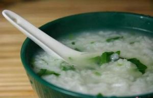 魚蓉菠菜粥 魚蓉菠菜粥