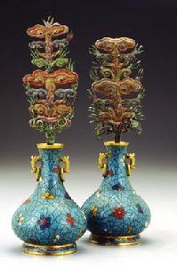 清康熙掐絲琺瑯冰梅紋五供一組瓶一對 清康熙掐絲琺瑯冰梅紋五供一組瓶一對