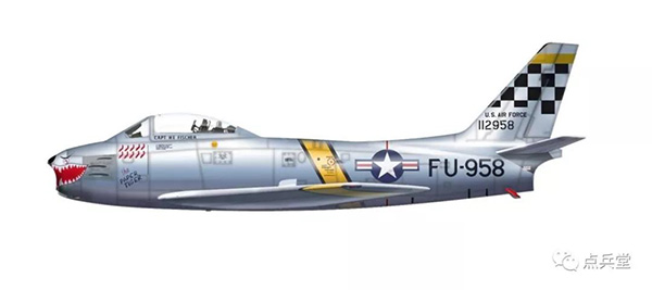 ▲費席爾的座機，一語成讖的“紙老虎”號