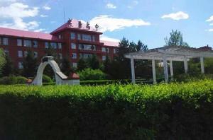 海拉爾區實驗高中