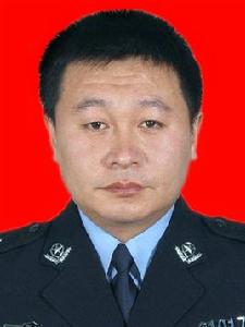 李鐵剛[撫松縣人民政府副縣長、縣公安局局長]