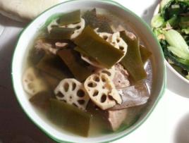 蓮藕海帶排骨湯 蓮藕海帶排骨湯