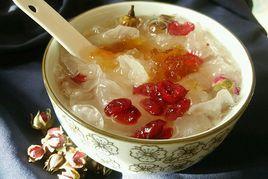 桃膠銀耳羹 桃膠銀耳羹