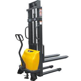 半電動堆高車 半電動堆高車