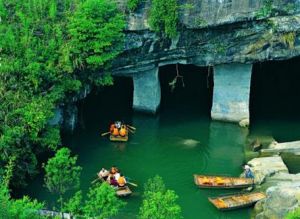 花山石窟群 花山石窟群