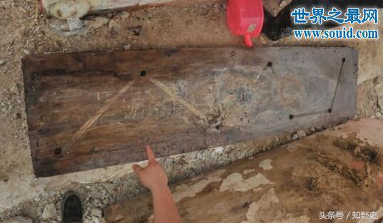 廣西古墓發現“巨星石棺”,巨棺訊息震撼全國考古界惹來專家聚集 廣西古墓發現“巨星石棺”,巨棺訊息震撼全國考古界惹來專家聚集