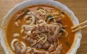 沙茶豬肉麵 沙茶豬肉麵