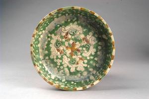 唐蓮花紋三彩盤 唐蓮花紋三彩盤