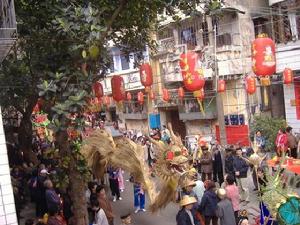 文章灣300年歷史的稻草龍呈現在元宵節