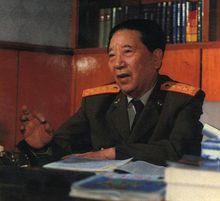 秦基偉擔任國防部長時工作留影