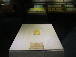 巴拿馬金牌原件（現珍藏於東流水阿膠博物館）