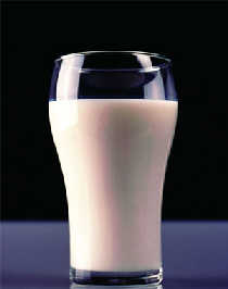 牛奶富含維生素B13