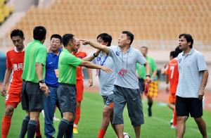 王哲[足球裁判]