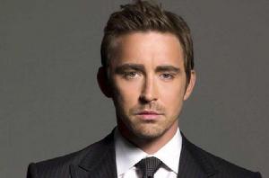 李·佩斯 李·佩斯