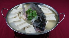 斑魚豆腐湯 斑魚豆腐湯
