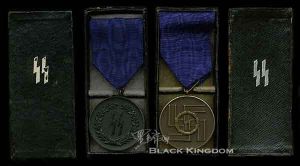 4年和8年黨衛隊長期服役獎章包裝盒