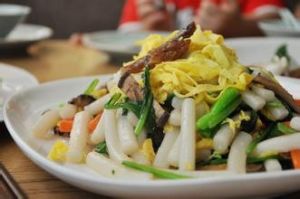 臘肉炒年糕 臘肉炒年糕