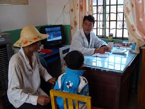 花同村村民就診