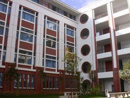 雲南民族大學電氣信息工程學院 雲南民族大學電氣信息工程學院