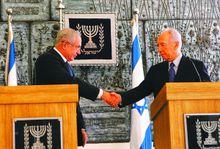 內塔尼亞胡與佩雷斯