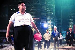 《長江七號》裡面的惡老闆