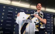 亮相洛杉磯銀河